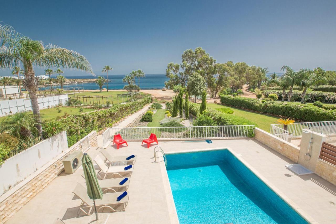 Shaye Front Line Villa Protaras Exterior photo