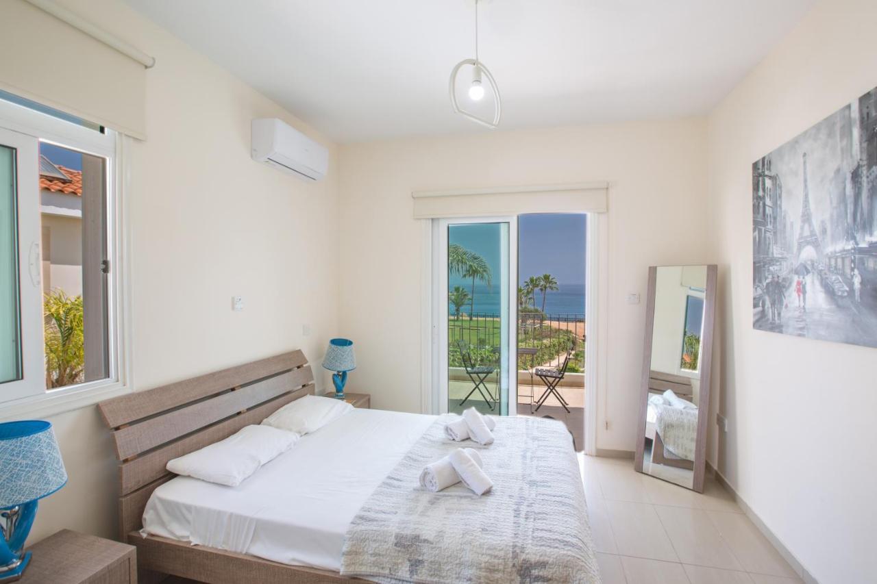 Shaye Front Line Villa Protaras Exterior photo