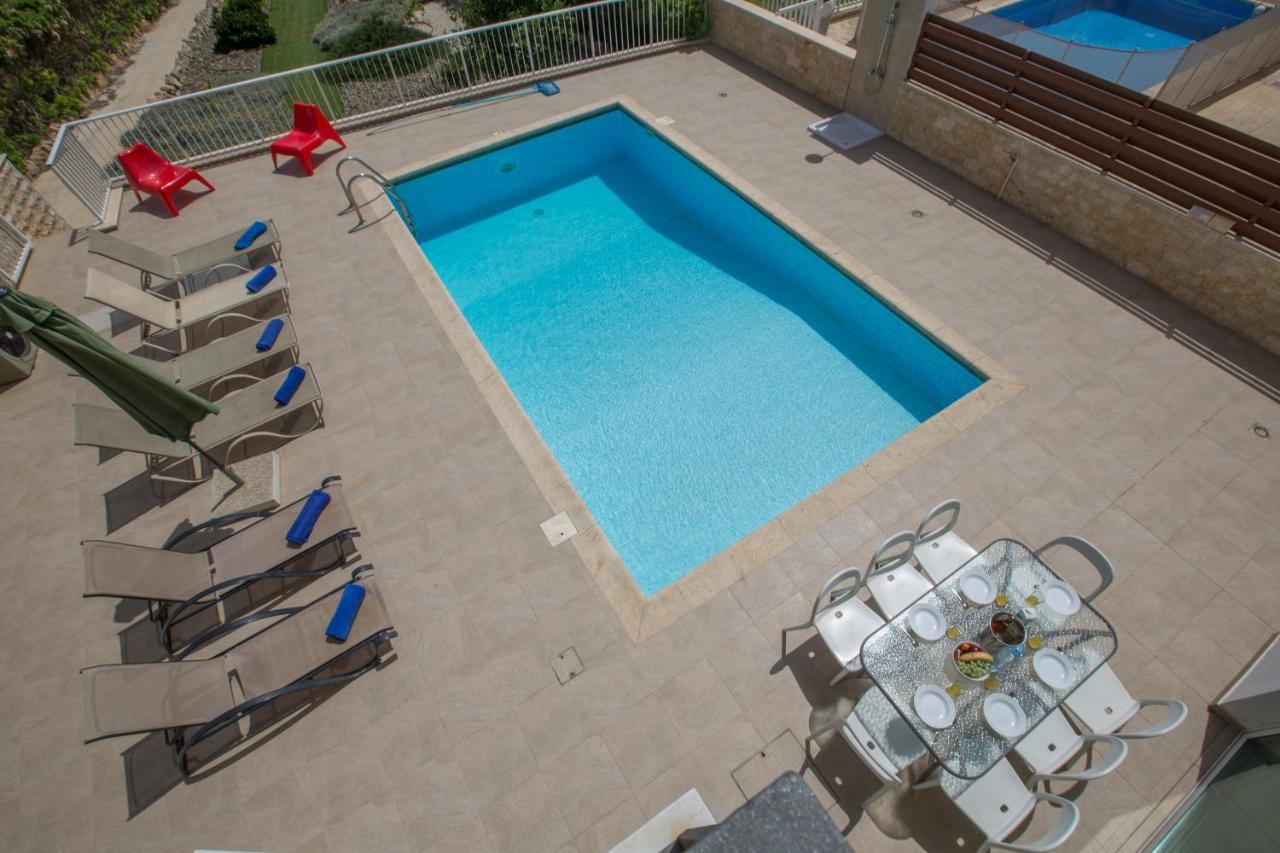Shaye Front Line Villa Protaras Exterior photo